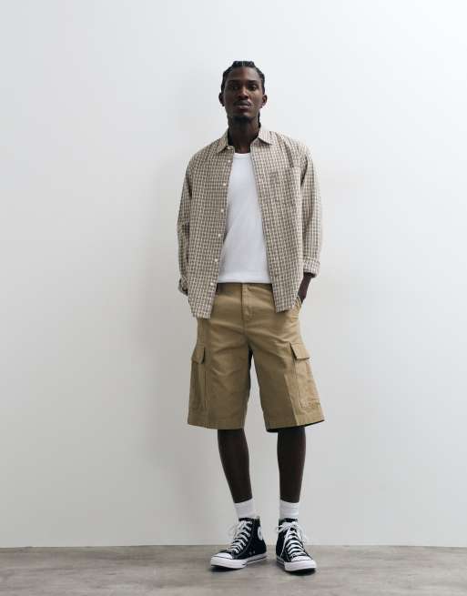 Carhartt WIP regular cargo shorts in dark beige, 3 of 5