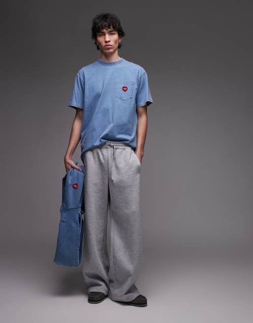 Carhartt WIP - T-shirt azzurra con tasca a forma di cuore, 2 di 4