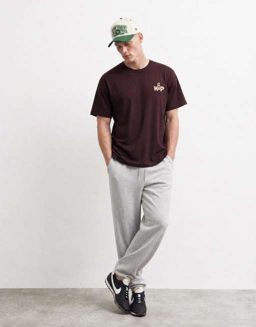 Carhartt WIP t-shirt med utskuren logga i mörkbrun, 8 av 10