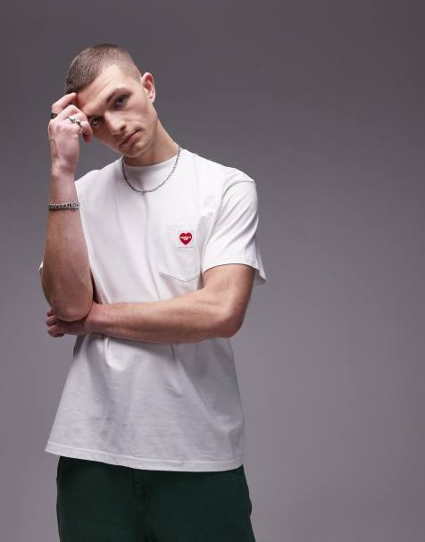 Carhartt WIP - T-shirt met hartje op de zak in wit - view 1