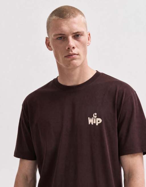 Carhartt WIP T-Shirt mit Cutout-Logo in Dunkelbraun, 9 von 10