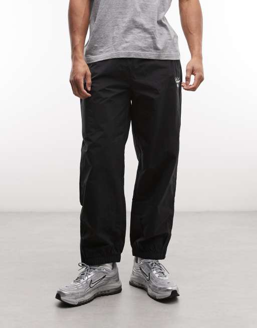 Carhartt WIP Travon relaxed fit pant in black, 2 of 5