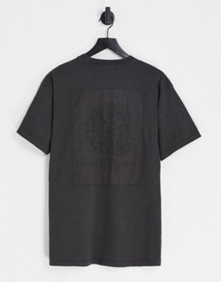 Carhartt WIP verse paisley patch t-shirt in black