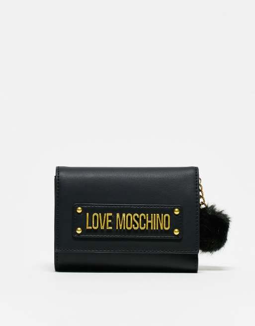Cartera negra con cremallera en el contorno y detalle de Love Moschino |