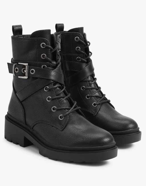 Carvela Boulder combat high ankle boots in black, 4 of 4