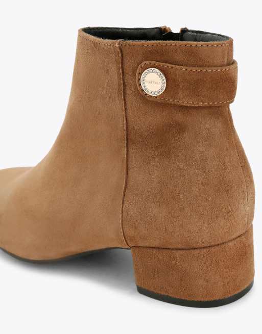 Carvela Gaia ankle2 low ankle boots in camel, 3 of 4