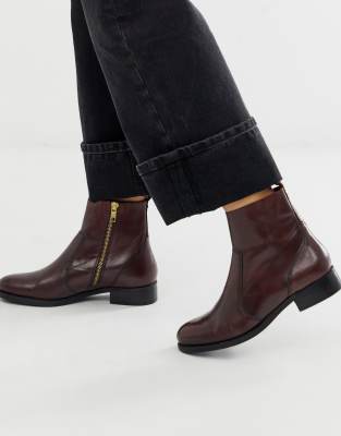 flat leather ankle boots