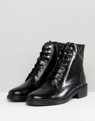 carvela stroll boots black