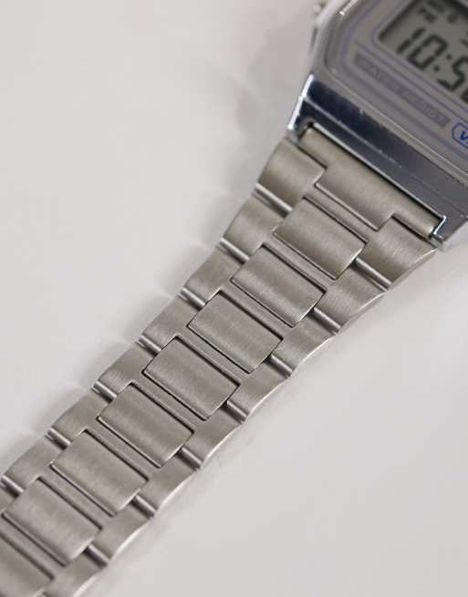 Casio  A158WEA-7EF retro digital watch in silver/blue, 2 of 4