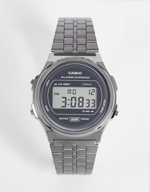 Casio bracelet strap watch in black