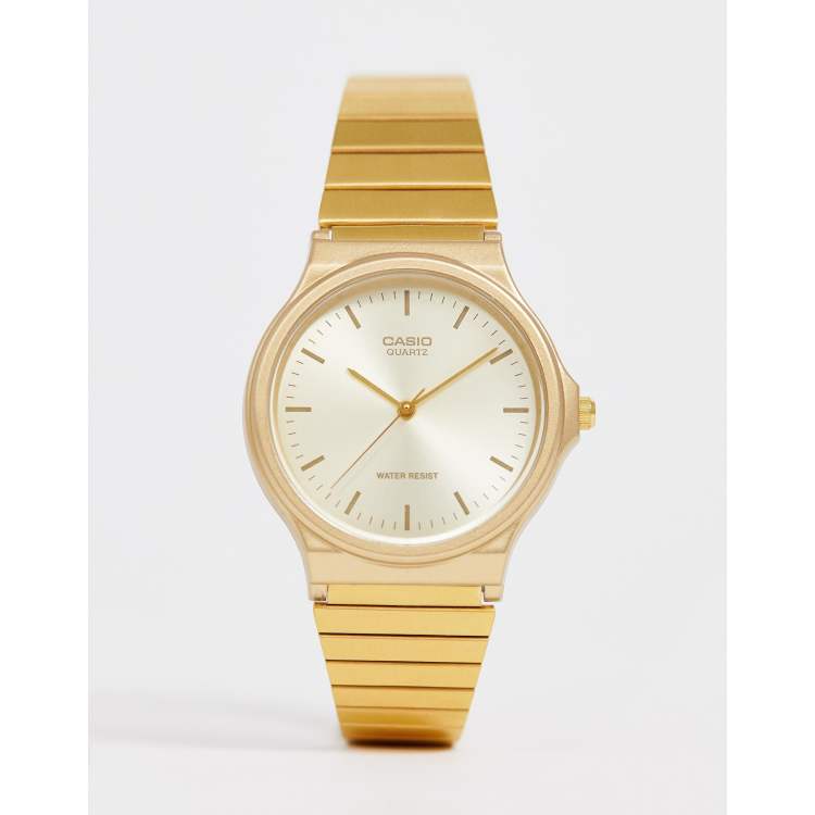 Casio Orologio con bracciale in metallo color oro ASOS