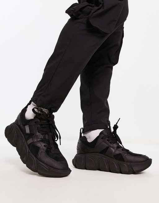 Black hotsell cat sneakers