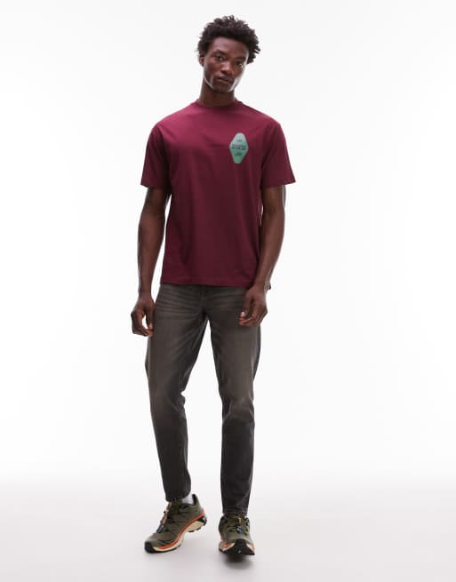 CAT WWR 180 gsm graphic logo relaxed t-shirt in burgundy, 2 of 5