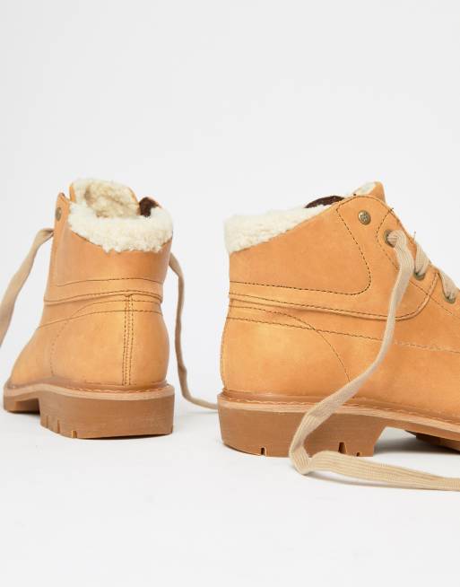 Caterpillar store fur boots