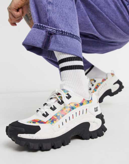 caterpillar intruder on feet