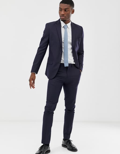 Костюм мужской классический. Серый приталенный костюм. Узкий костюм мужской. Мужские костюмы с зауженными брюками. Костюмы с узкими брюками.