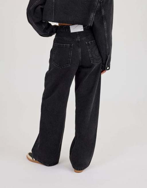 Cernucci Baggy pocket detail jean in black, 2 of 4