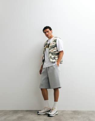 Cernucci - Bermuda oversize en tissu effet néoprène - Gris