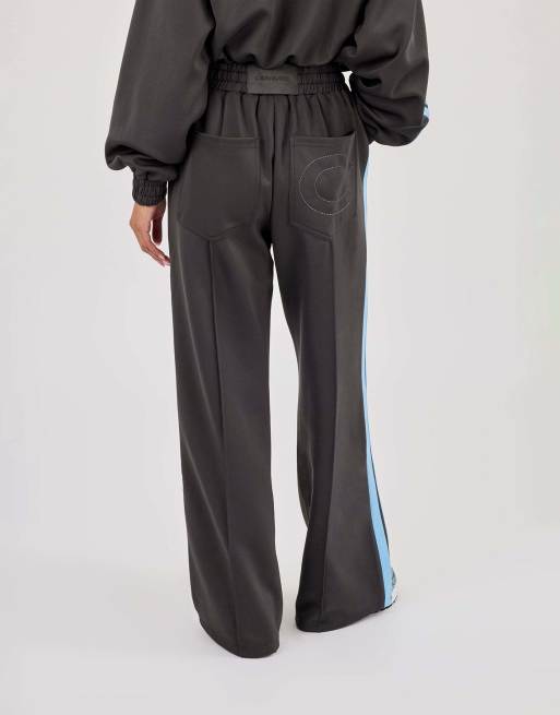 Cernucci Blue taping wide leg track pant in grey, 3 of 4