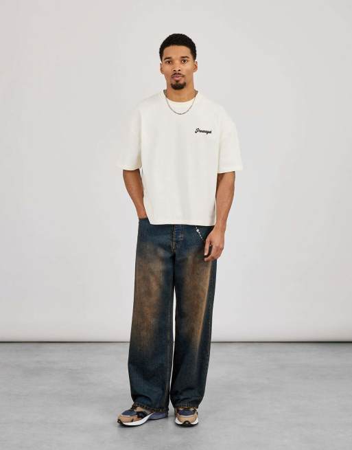 Cernucci Boxy drive in theatre graphic t-shirt in beige, 4 of 4