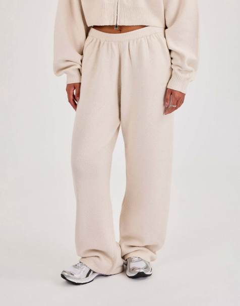 Cernucci Cernucci knitted logo wide leg jogger in beige - view 1