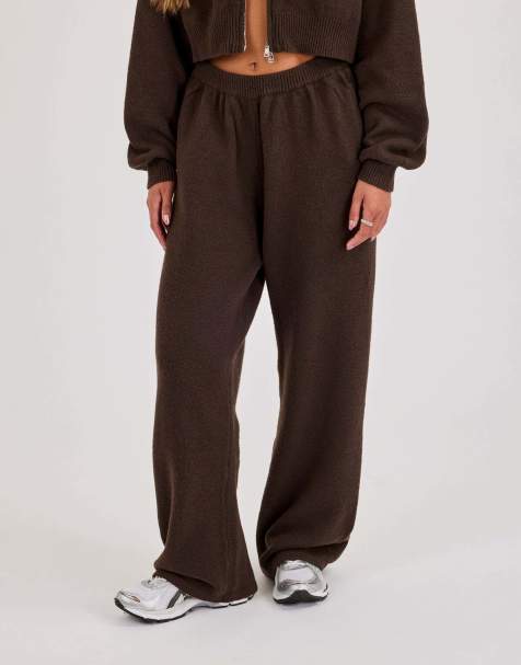 Cernucci Cernucci knitted logo wide leg jogger in brown - view 1