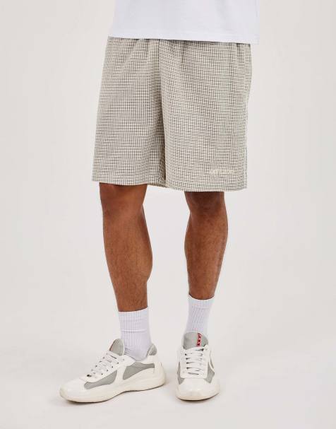Cernucci Check relaxed short with piping in beige - view 1