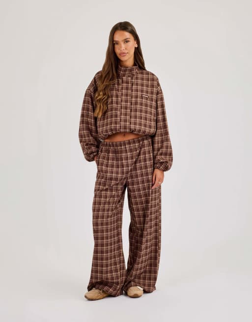 Cernucci Check twill funnel neck jacket in brown, 4 of 4