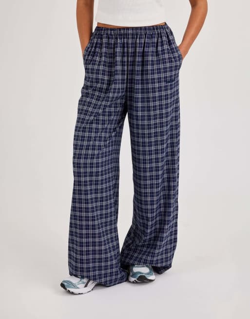 Cernucci Check wide leg trouser in blue, 2 of 4