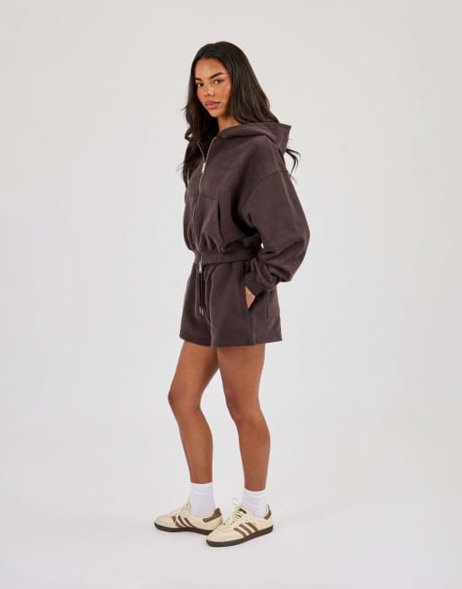 Cernucci embroidered shorts in brown, 3 of 4