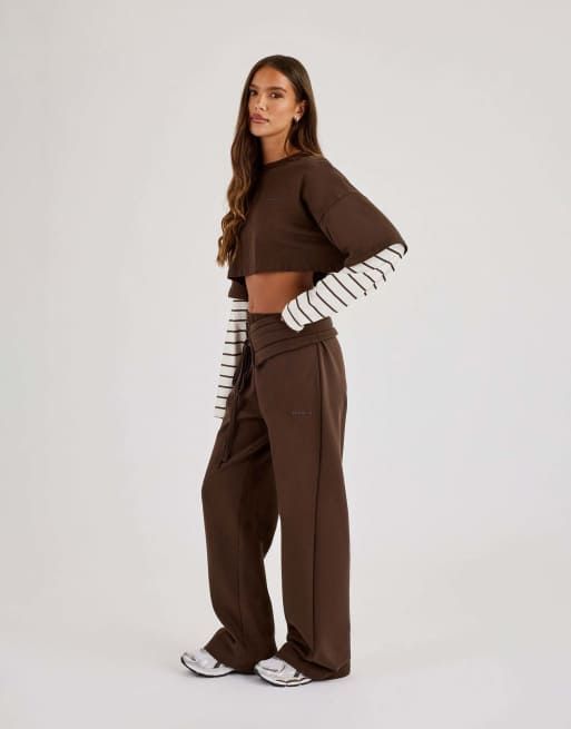 Cernucci Faux stripe layered cropped t-shirt in brown, 5 of 5