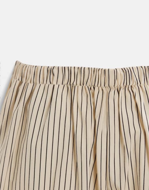 Cernucci gestreifte Nylon-Shorts zum Hineinschlüpfen als Set in Buttergelb, 9 von 9