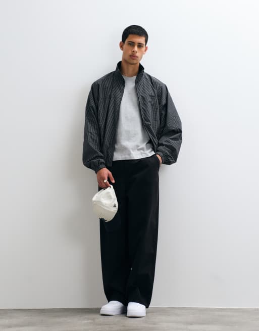 Cernucci giacca windbreaker a quadri con collo alto nera, 3 di 5