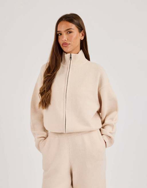 Cernucci Knitted embroidered logo funnel neck zip through in beige, 3 of 4