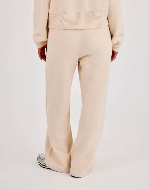 Cernucci Knitted embroidered logo wide leg jogger in beige, 3 of 4
