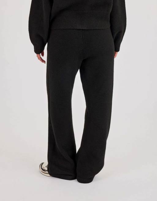Cernucci Knitted embroidered logo wide leg jogger in black, 3 of 4