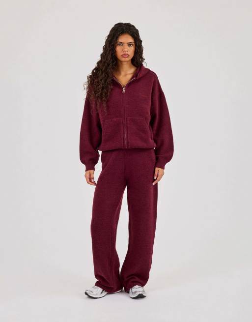Cernucci Knitted stitch detail wide leg jogger in burgundy, 4 of 4