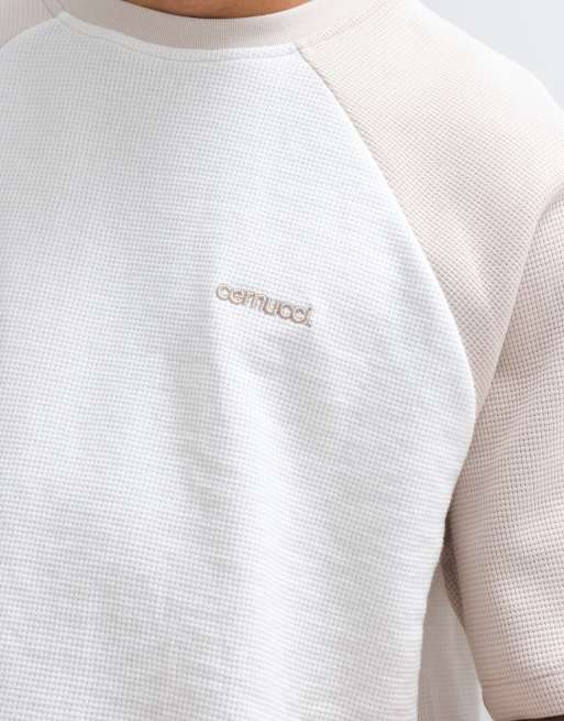 Cernucci logo raglan waffle t-shirt in beige, 4 of 5