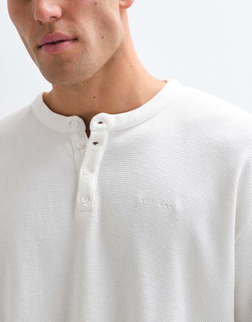 Cernucci long sleeve waffle henley t-shirt with embroidery detail, 3 of 5