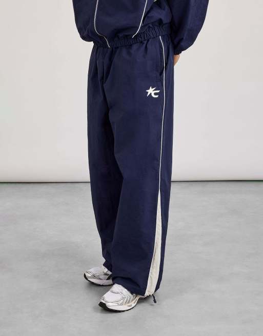 Cernucci Oversized nylon panelled jogger in blue, 2 of 4