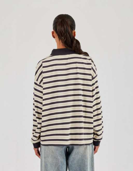 Cernucci Oversized textured stripe polo top in grey, 3 of 4