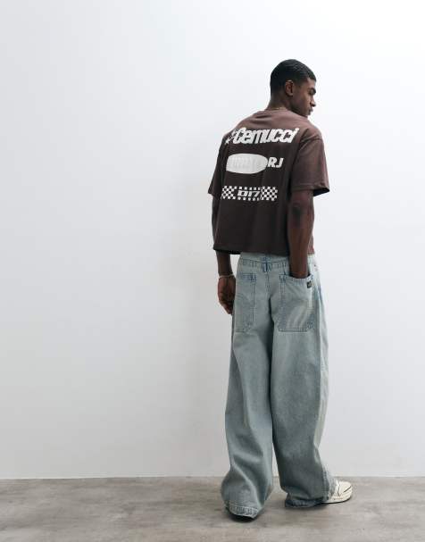 Cernucci - Recht T-shirt met grafische motorsports-print in bruin - view 1