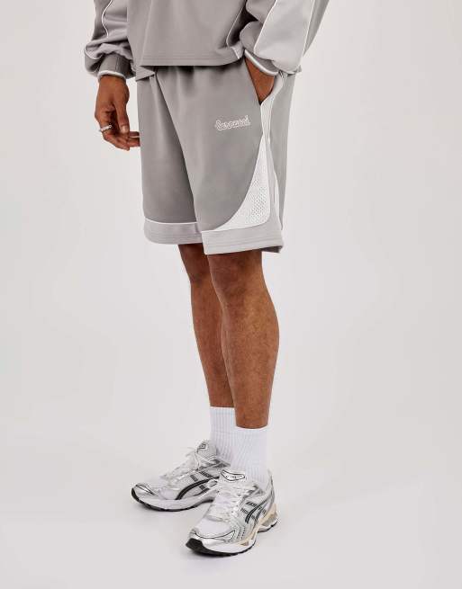 Cernucci Relaxed panelled short in grey, 2 of 4