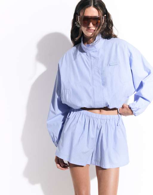Cernucci shorts coordinati in nylon a righe azzurri, 2 di 9