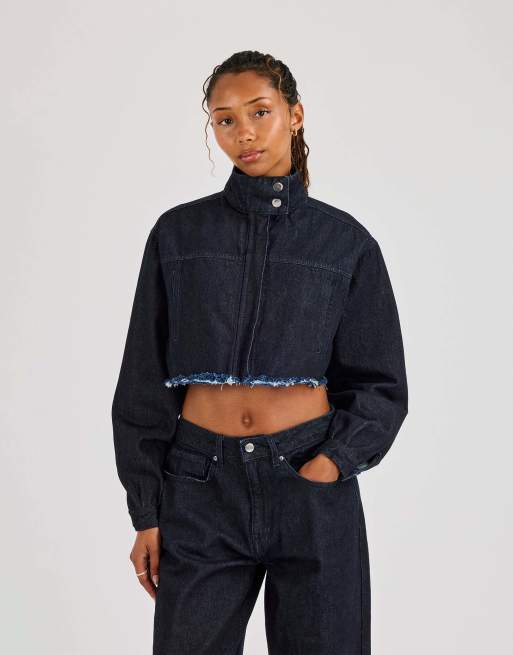 Cernucci Super crop funnel neck denim jacket in blue, 3 of 4