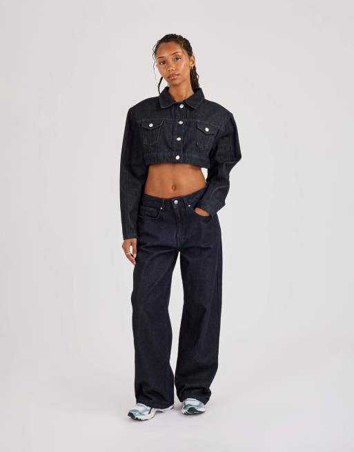 Cernucci Super crop shoulder pad denim jacket in blue, 4 of 4