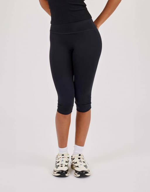 Cernucci Technical capri pant - black in black, 2 of 3