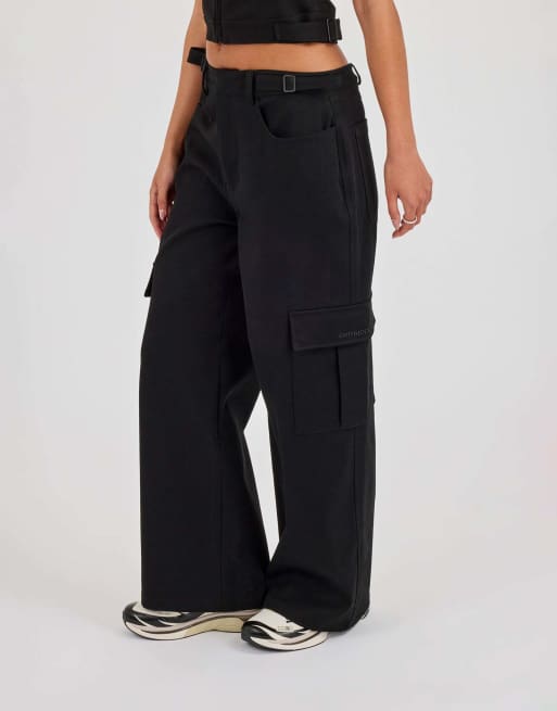 Cernucci Twill cargo trouser in black, 2 of 4