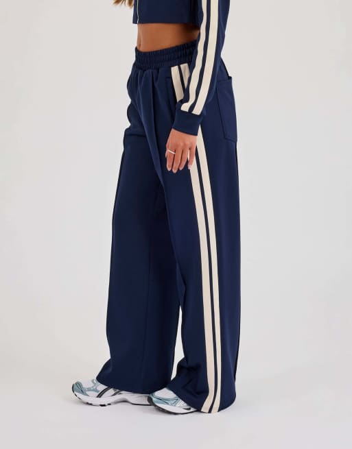 Cernucci Wide leg taping track pant in blue, 3 of 4