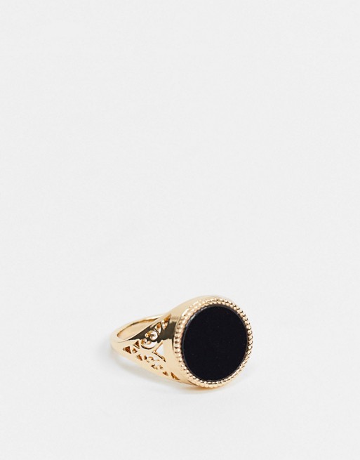 Chained & Able sovereign ring in gold with black stone